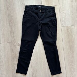 OLD NAVY WOW SKINNY black pants brown button and zipper size petite 4